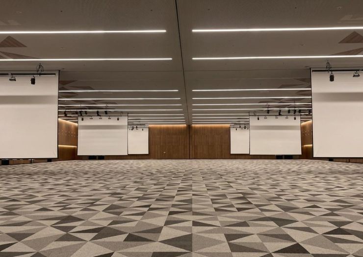 Taoyuan Convention & Exhibition Center – Ten 360-Inch Projection Screens