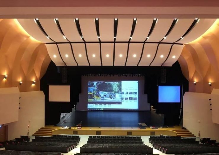 普台高中大禮堂